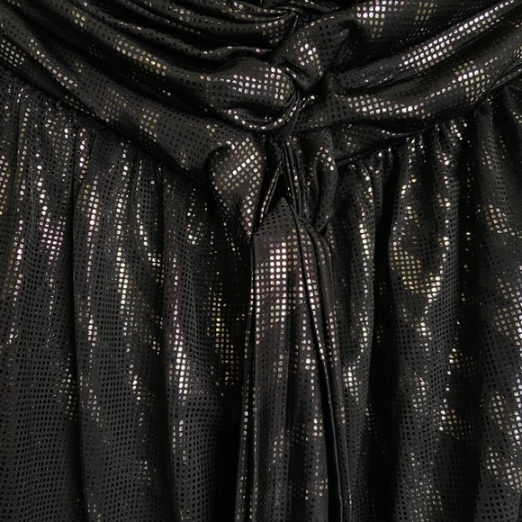 EXPRESS STRAPLESS HOLO TIGER PRINT DRESS💛🤎 - Picture 2 of 3